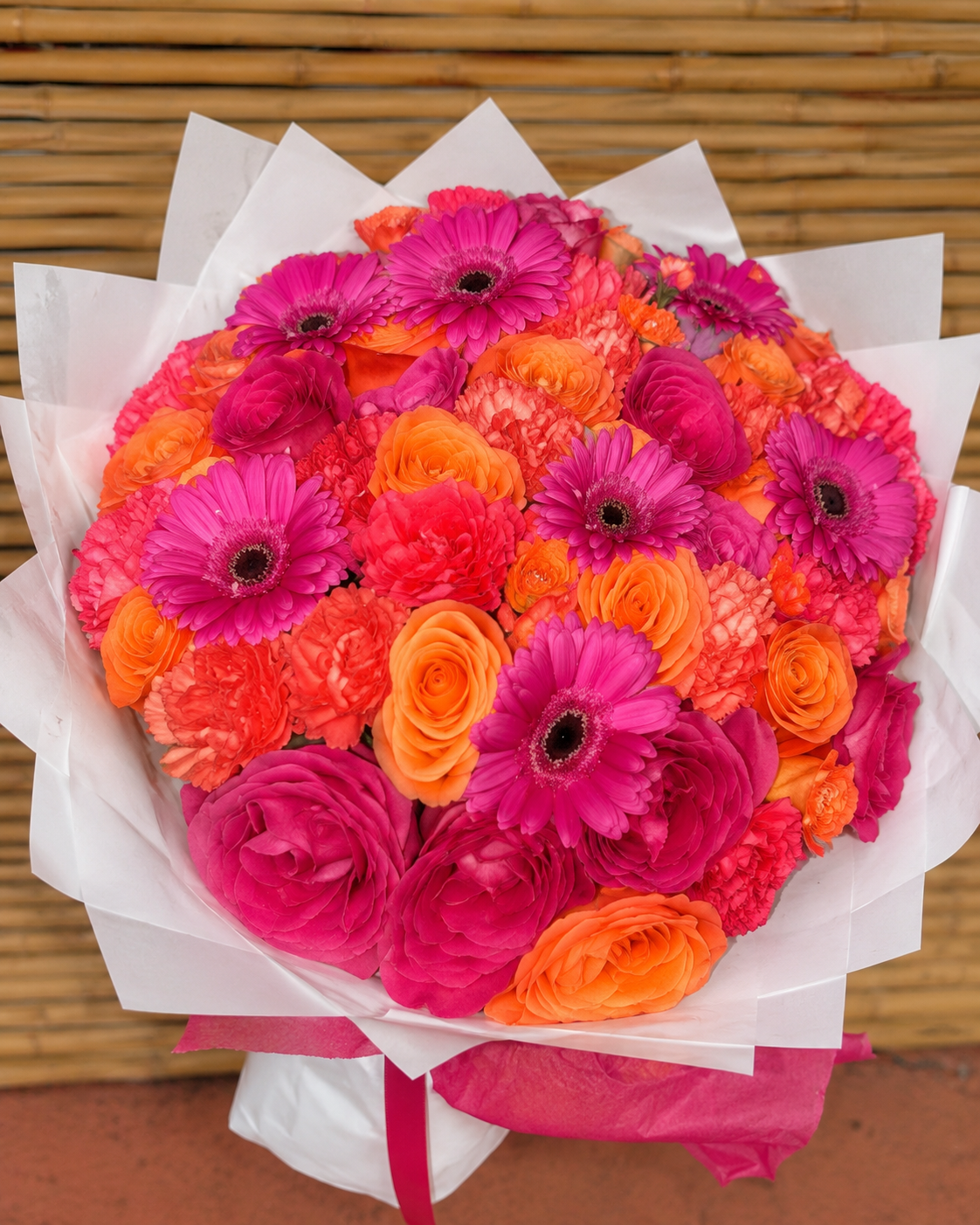 Colorful tropical-inspired Tropicoqueta bouquet by JoDetails